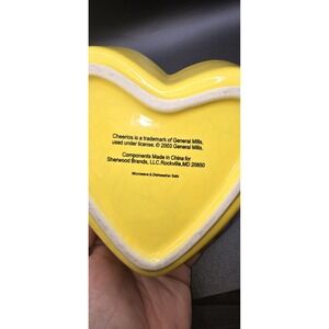 Cheerios Heart-Shaped Yellow Ceramic Cereal Bowls Set Microwave Safe 2003